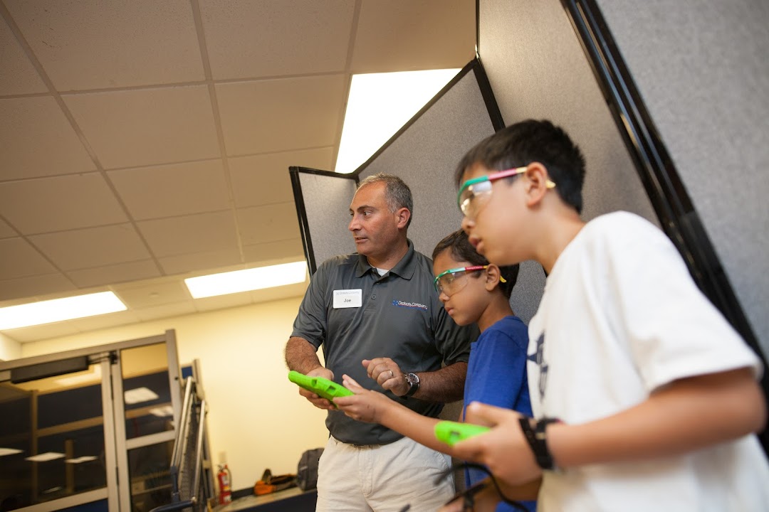 Brookfield Academy Drobots Drone STEM Camps For Kids, Pre-Teens, and Teens