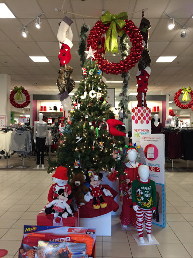 Shopping Mall «Cherry Hill Mall», reviews and photos, 2000 NJ-38, Cherry Hill, NJ 08002, USA