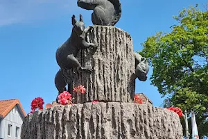 Eichhörnchenbrunnen image