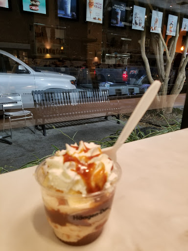 Ice Cream Shop «Häagen-Dazs® Ice Cream Shop», reviews and photos, 116 E New England Ave, Winter Park, FL 32789, USA
