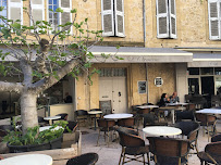 Atmosphère du Restaurant l'Ormeau à Lourmarin - n°16