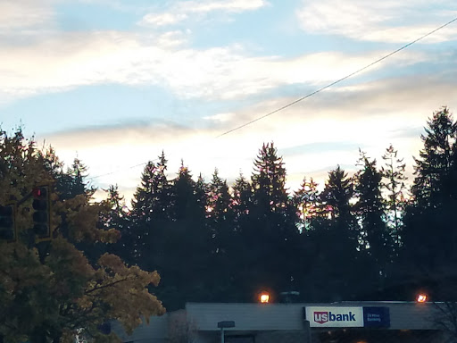 Auto Repair Shop «SHORELINE FAMILY AUTO CARE AND SALES», reviews and photos, 15544 Aurora Ave N, Shoreline, WA 98133, USA