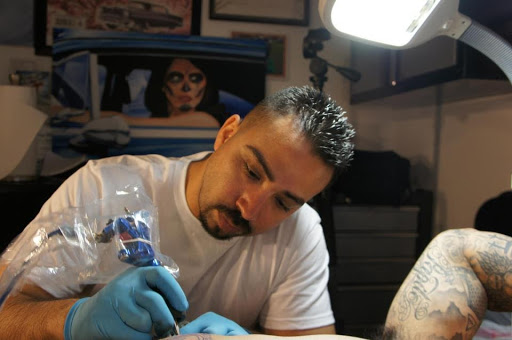 Tattoo Shop «Moving Shadow Ink», reviews and photos, 4328 W Forest Home Ave, Milwaukee, WI 53219, USA