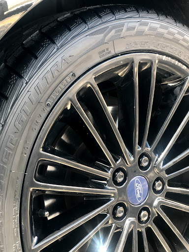 Tire Shop «Discount Tire Store - Selma, TX», reviews and photos, 8130 Agora Pkwy, Selma, TX 78154, USA