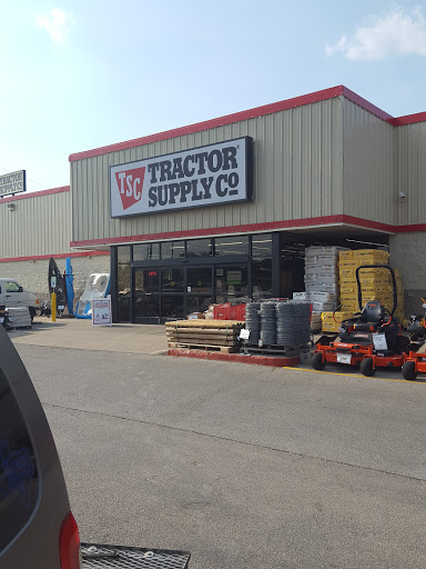 Home Improvement Store «Tractor Supply Co.», reviews and photos, 801 I-35, Georgetown, TX 78626, USA