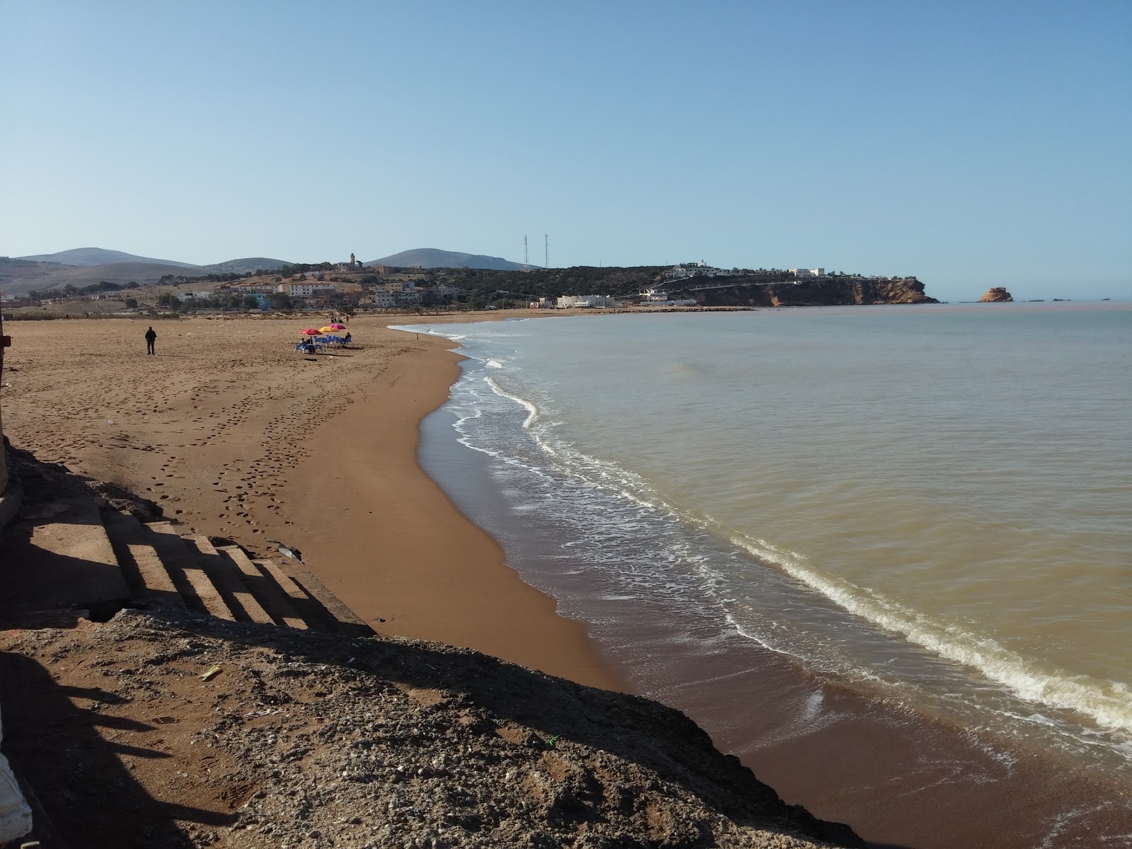 Plage Rachgoun'in fotoğrafı - rahatlamayı sevenler arasında popüler bir yer