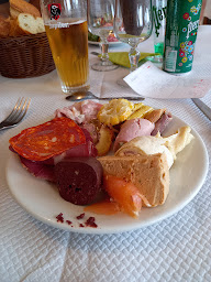 Photo n°36 de Restaurant Traiteur Le Pilaout à Saint-Lyé ()
