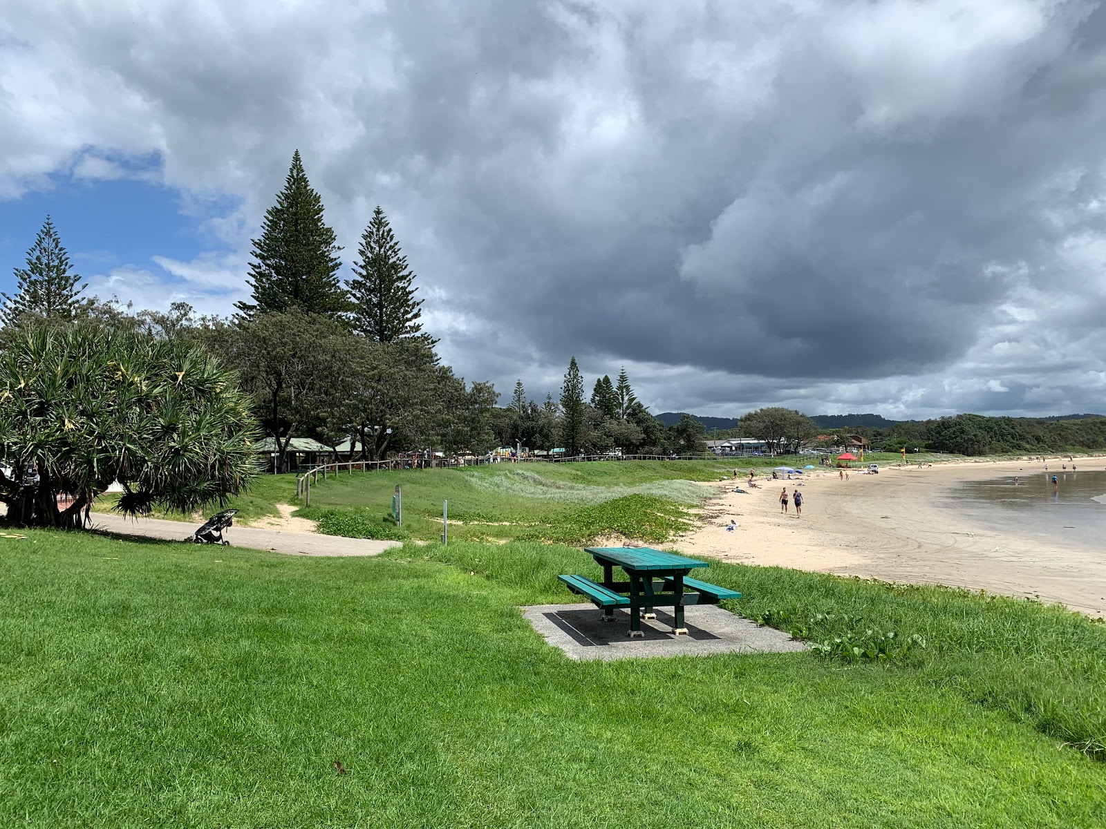 Woolgoolga Beach photo #9