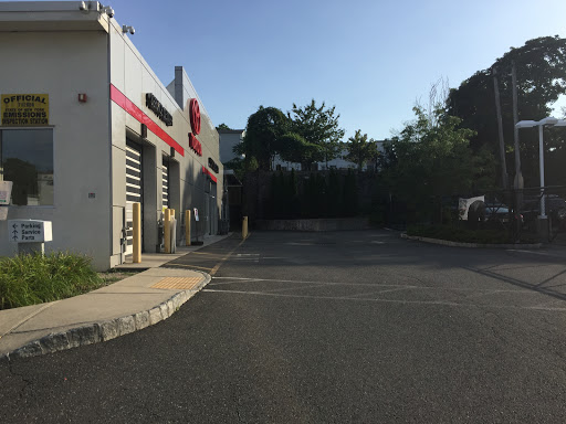 Auto Body Shop «DCH Toyota City Service Facility», reviews and photos, 700 Waverly Ave, Mamaroneck, NY 10543, USA