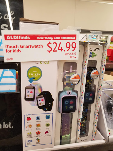 Sporting Goods Store «Big 5 Sporting Goods - Lake Elsinore», reviews and photos, 18298 Collier Ave, Lake Elsinore, CA 92530, USA