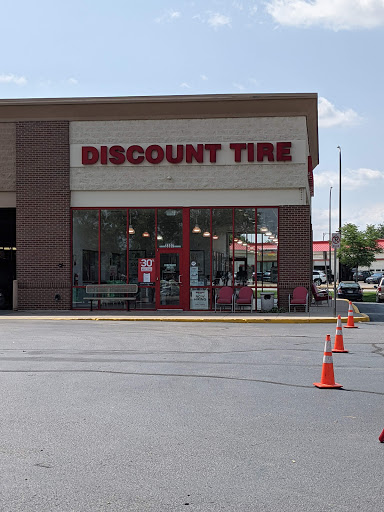 Tire Shop «Discount Tire Store - Littleton, CO», reviews and photos, 2307 W Belleview Ave, Littleton, CO 80120, USA