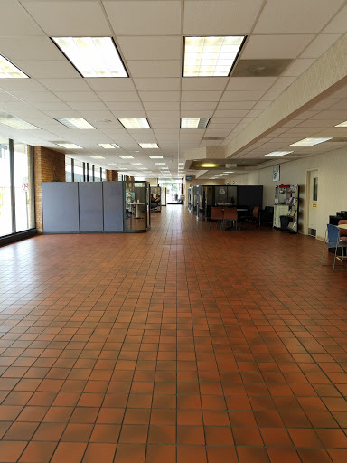 Used Car Dealer «Auffenberg Econo Corner», reviews and photos, 1001 S Illinois St, Belleville, IL 62220, USA