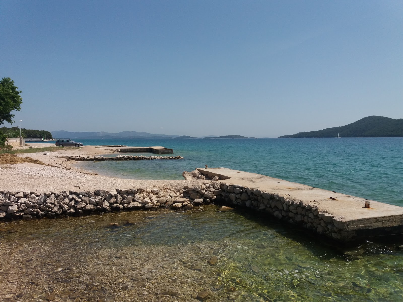 Foto di Zablace beach con una superficie del ciottoli beige