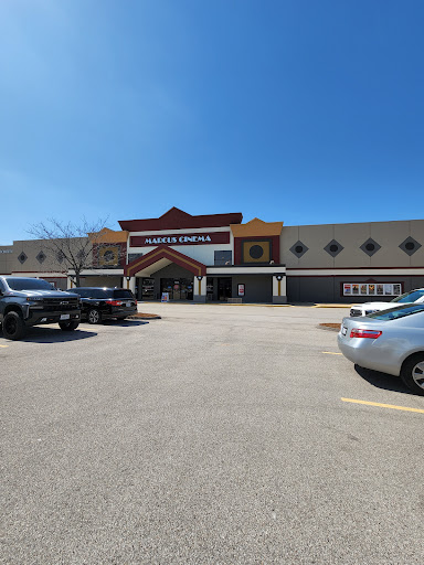 Movie Theater «Marcus Wehrenberg Theatres Arnold 14 Cine», reviews and photos, 1912 Richardson Rd, Arnold, MO 63010, USA