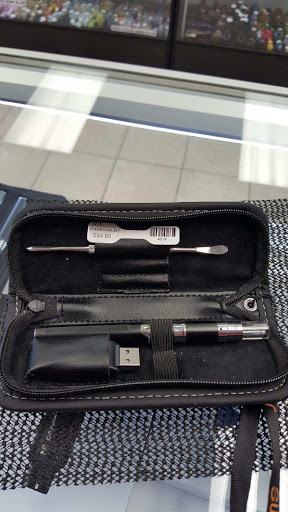 Tobacco Shop «BELLAIRE SMOKE SHOP», reviews and photos, 7710 Bellaire Blvd, Houston, TX 77036, USA