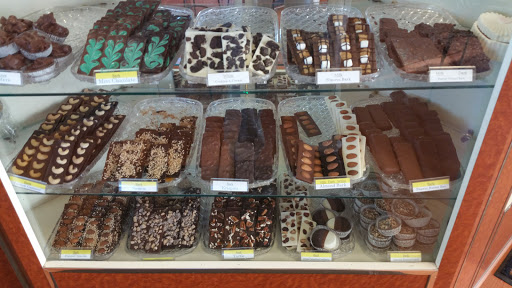 Chocolate Shop «Schakolad Chocolate Factory», reviews and photos, 3105 Chappel Dr, Perrysburg, OH 43551, USA