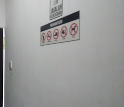 RedDoorz Hostel near Terminal Condongcatur Jogja photo