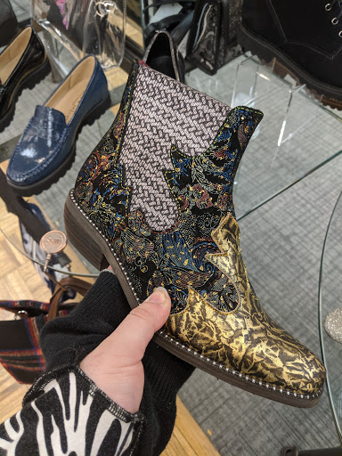 Shoe Store «Littles Shoes», reviews and photos, 5850 Forbes Ave, Pittsburgh, PA 15217, USA