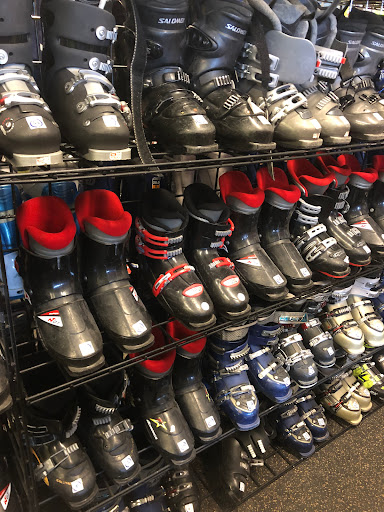 Sporting Goods Store «Play It Again Sports», reviews and photos, 1213 W 14 Mile Rd, Clawson, MI 48017, USA