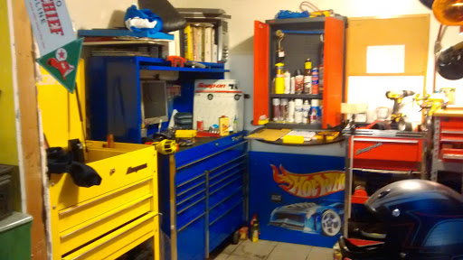 Auto Repair Shop «Automedic», reviews and photos, 1230 Western St B, Fairfield, CA 94533, USA