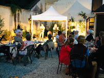 Atmosphère du Restaurant français L'Étape des Gourmets à Châtel-Censoir - n°1