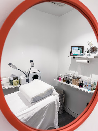 Spa «Trini Salon & Spa Brickell», reviews and photos, 941 Brickell Ave, Miami, FL 33131, USA