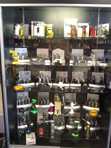 Tobacco Shop «Fly Zone Smoke Shop NPR», reviews and photos, 9129 Little Rd, Port Richey, FL 34668, USA