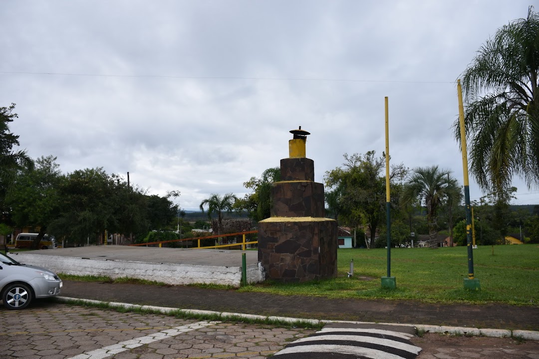 Praça Naro Pereira da Silva