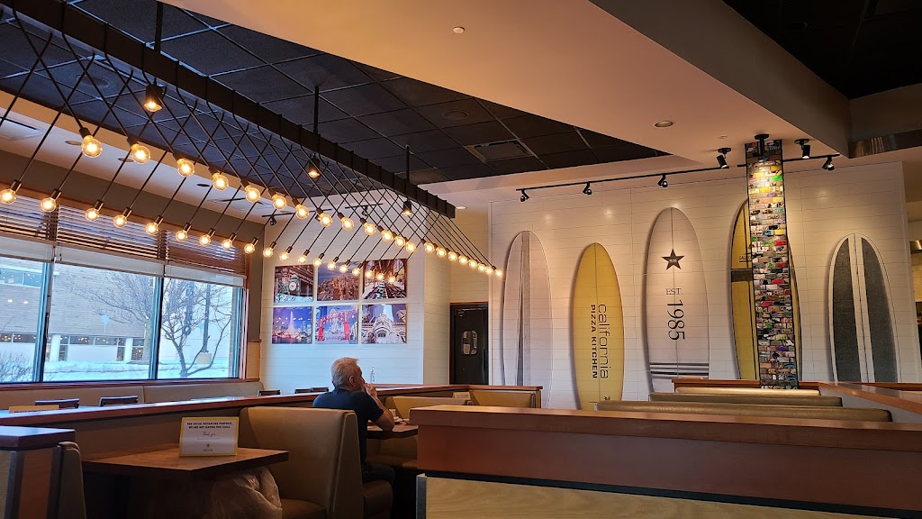 California Pizza Kitchen at Geneva Commons 60134