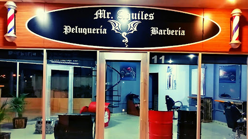 MR AQUILES - PELUQUERIA Y BARBERIA