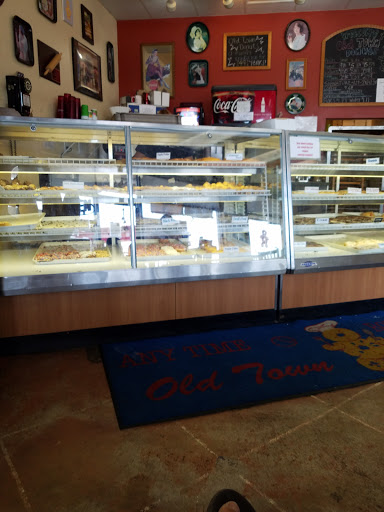Donut Shop «Old Town Donut Shop», reviews and photos, 3941 Mid Rivers Mall Dr, St Peters, MO 63376, USA