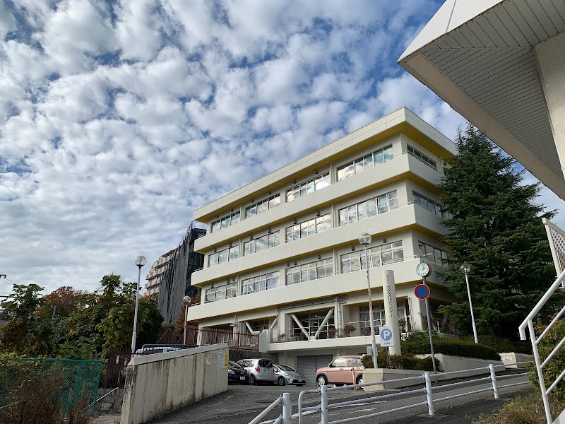 神戸市立北図書館