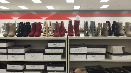 Thrift Store «Impact Thrift Stores - Feasterville», reviews and photos, 91 E Street Rd, Feasterville-Trevose, PA 19053, USA