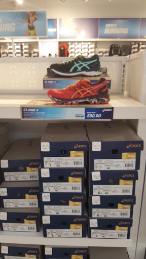 Sporting Goods Store «ASICS Outlet», reviews and photos, 6800 Oxon Hill Rd #815, Oxon Hill, MD 20745, USA