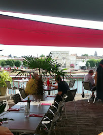Atmosphère du Restaurant français La Terrasse à Saintes - n°14