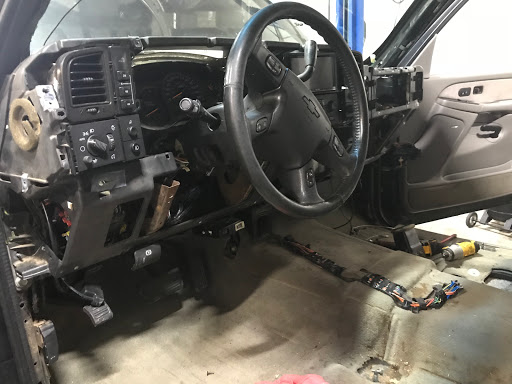 Auto Repair Shop «Pegoraro Auto Repair», reviews and photos, 3110 NE Minnehaha St, Vancouver, WA 98663, USA