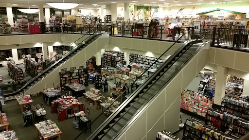 Book Store «Barnes & Noble», reviews and photos, 301 NE Northgate Way, Seattle, WA 98125, USA