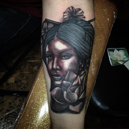 Explore infinity tattoo ideas for couples, creative tattoo ideas in Stockton, available at Stockton Tattoo & Piercing