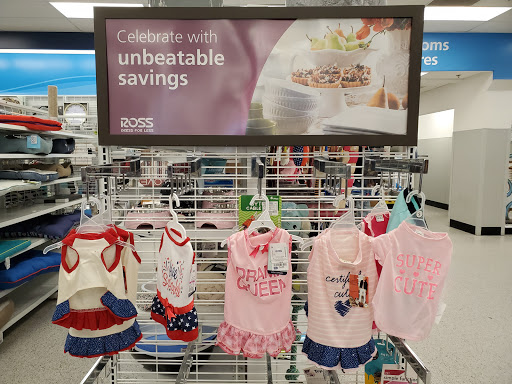 Clothing Store «Ross Dress for Less», reviews and photos, 2220 Daniels St, Manteca, CA 95337, USA