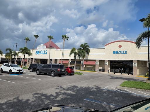 Department Store «Bealls Store», reviews and photos, 2301 Del Prado Blvd, Cape Coral, FL 33990, USA