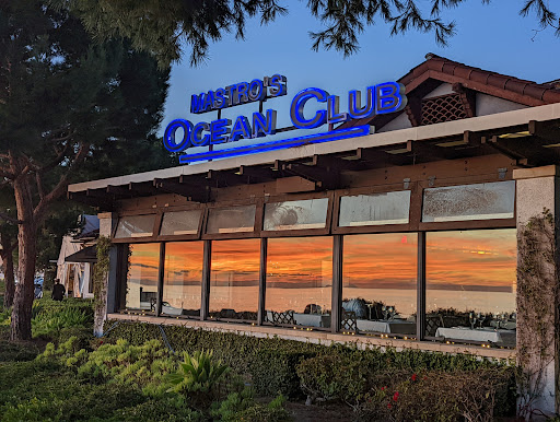 Shopping Mall «Crystal Cove Shopping Center», reviews and photos, 7845-8085 East Coast Hwy, Newport Beach, CA 92657, USA