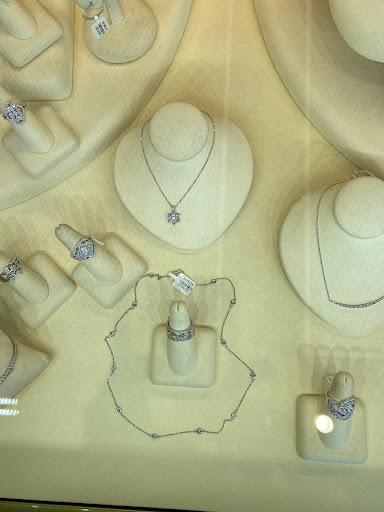 Jeweler «LeeBrant Jewelers», reviews and photos, 1050 Crown Pointe Pkwy #500, Dunwoody, GA 30338, USA