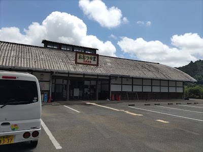 道の駅 おおつの里 駐車場