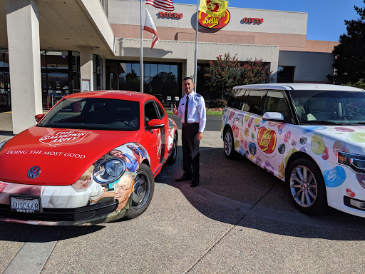 Grocery Store «Grocery Outlet Bargain Market», reviews and photos, 401 Marin St, Vallejo, CA 94590, USA