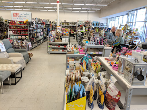 Home Goods Store «Tuesday Morning», reviews and photos, 23314 Farmington Rd, Farmington, MI 48336, USA
