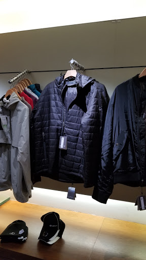 Lexus Dealer «Magnussen Lexus of Fremont», reviews and photos, 5600 Cushing Pkwy, Fremont, CA 94538, USA