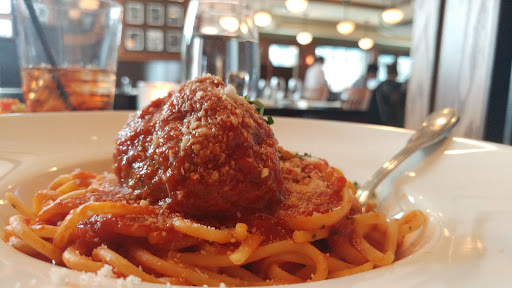 Italian Restaurant «Cossetta», reviews and photos, 211 7th St W, St Paul, MN 55102, USA