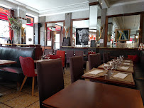 Atmosphère du Restaurant Le Diplomate Paris 17 - n°6