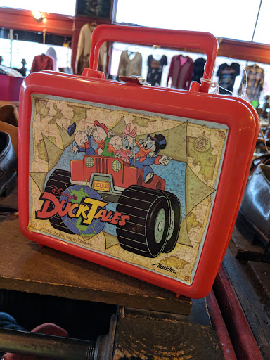 Used Clothing Store «Red Light Clothing Exchange», reviews and photos, 3590 SE Hawthorne Blvd, Portland, OR 97214, USA