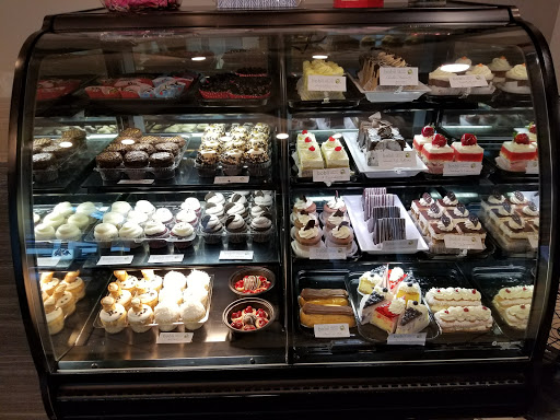 Shopping Mall «Emerald Square», reviews and photos, 999 S Washington St, North Attleborough, MA 02760, USA